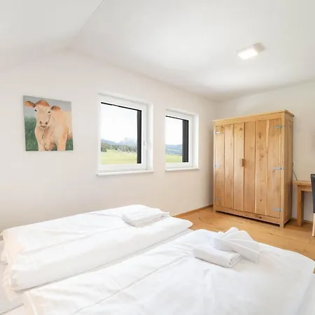 Penthouse Heidi Apartament *